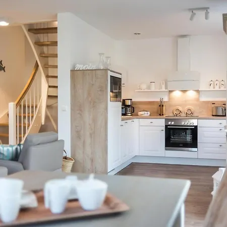 Schulstr_28 _haus Helle Brise_ *